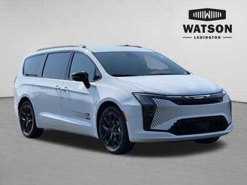 New 2027 Chrysler Pacifica Select FWD image 1