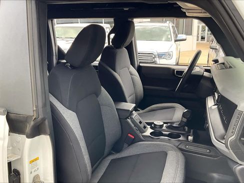 Used 2022 Ford Bronco 4-Door w/ Sasquatch Package AWD/4WD image 9