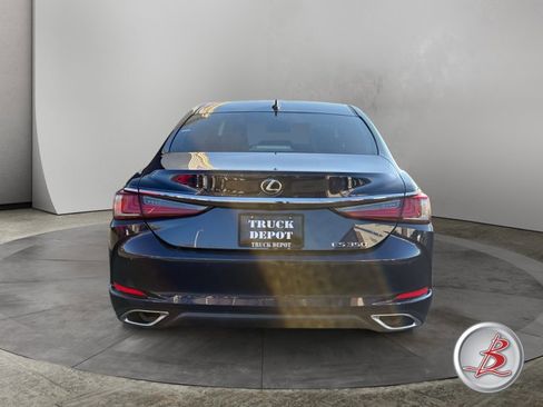 Used 2019 Lexus ES 350 w/ Luxury Package image 6