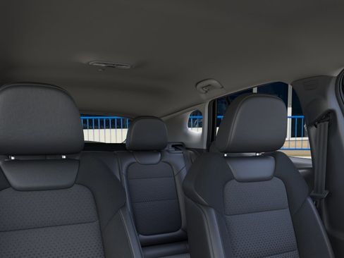 New 2026 Chevrolet Trax LT w/ LT Convenience Package FWD image 24