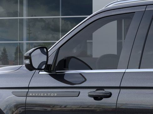 New 2025 Lincoln Navigator L Black Label image 20