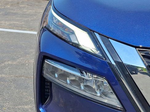 Used 2022 Nissan Rogue SV AWD/4WD image 19