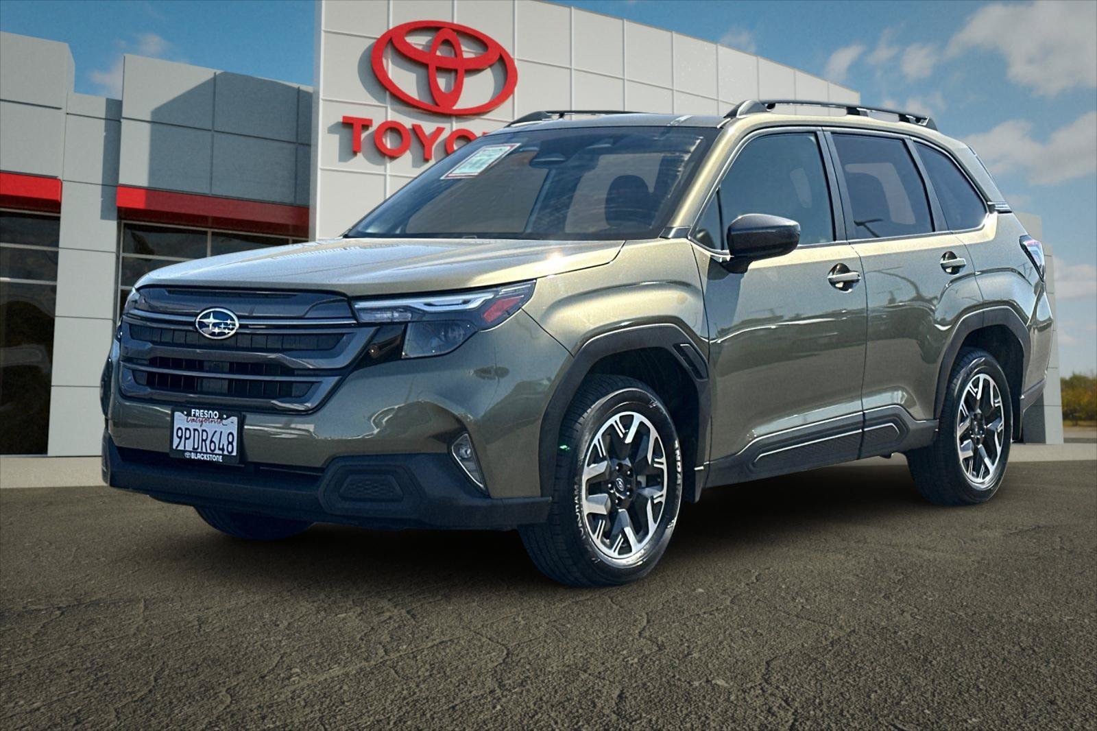 Used 2025 Subaru Forester Premium AWD/4WD image 7