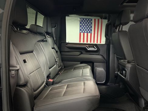 Used 2024 Chevrolet Silverado 2500 High Country w/ High Country Premium Package AWD/4WD image 30