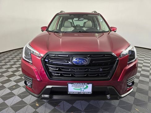 Used 2024 Subaru Forester Limited AWD/4WD image 2