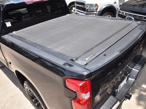 Used 2021 Chevrolet Silverado 1500 LT w/ LPO, Dark Essentials Package RWD image 37