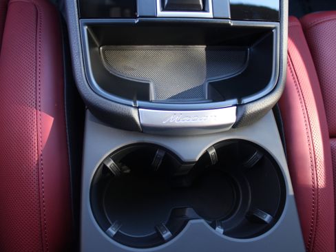 New 2026 Porsche Macan S AWD/4WD image 23