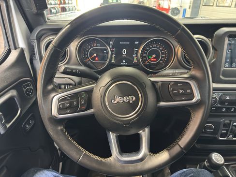 Used 2020 Jeep Gladiator Sport w/ Quick Order Package 23S AWD/4WD image 20
