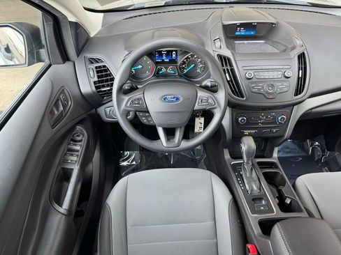 Used 2019 Ford Escape S image 21