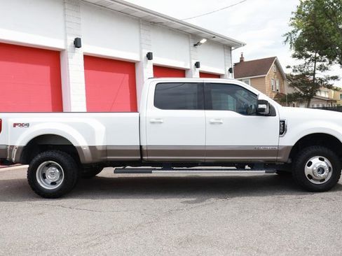 Used 2022 Ford F350 Lariat w/ Lariat Value Package image 9