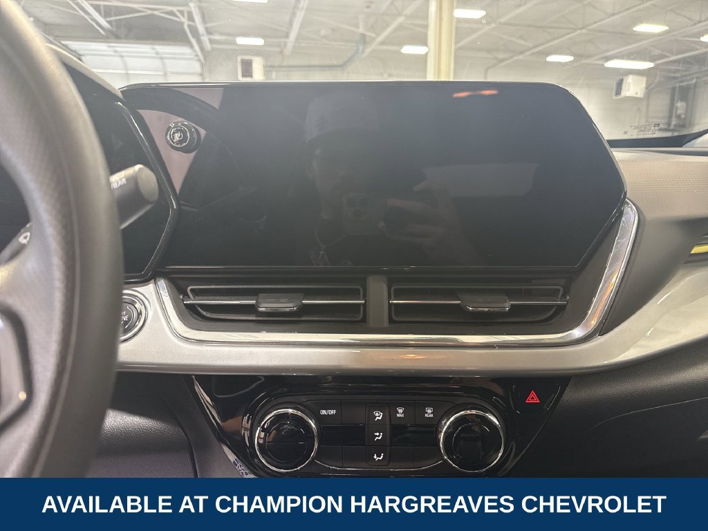 Certified 2024 Chevrolet Trax LT FWD image 14