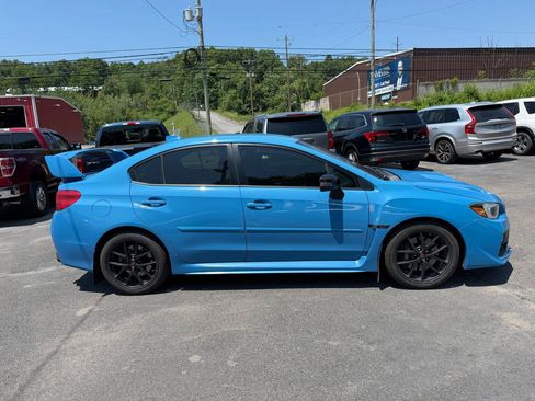 Used 2016 Subaru WRX STI AWD/4WD image 4