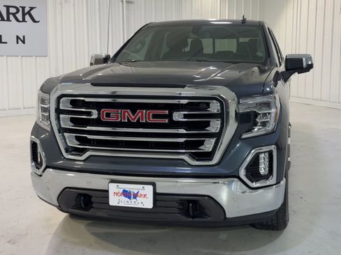 Used 2019 GMC Sierra 1500 SLT w/ SLT Premium Package image 4