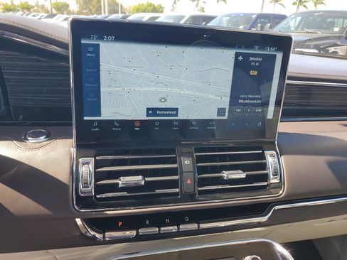 Used 2024 Lincoln Navigator Black Label image 10