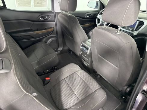 Used 2018 GMC Acadia SLE image 19