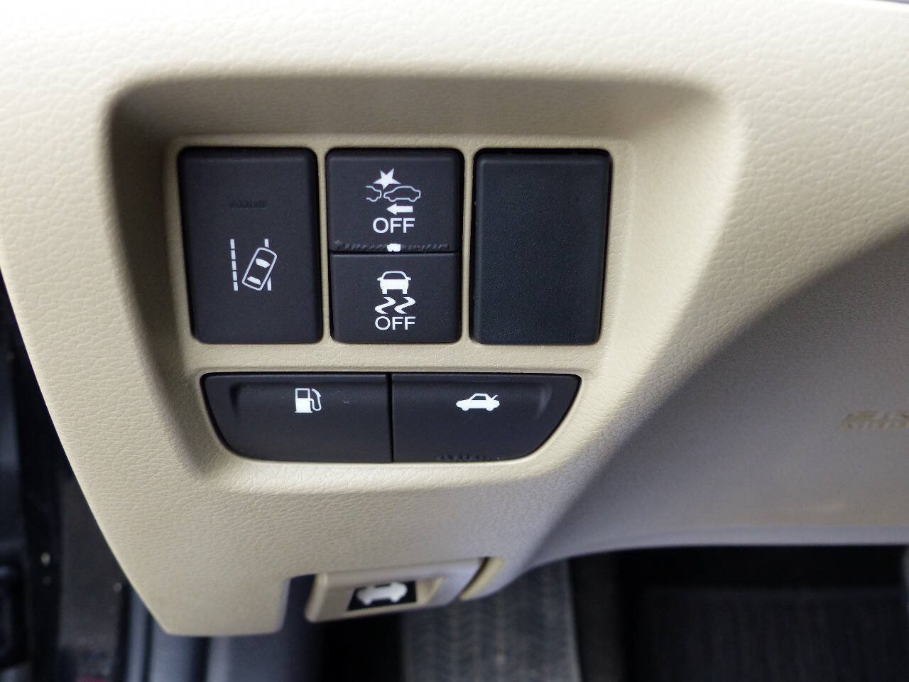 Used 2018 Acura TLX w/ Technology Package FWD image 25