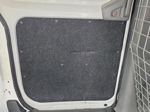 Used 2017 Nissan NV200 S image 31