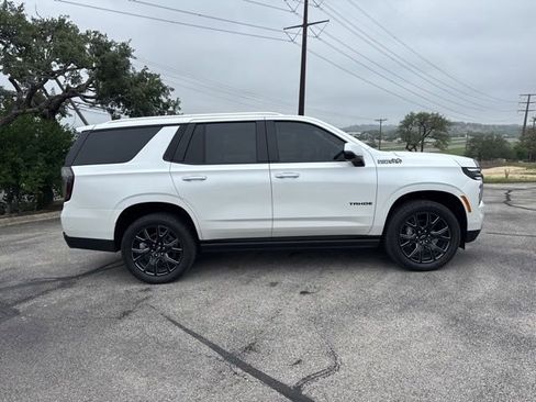 Certified 2025 Chevrolet Tahoe High Country AWD/4WD image 12