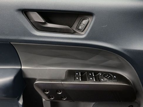 Used 2024 Ford Maverick Lariat w/ Black Appearance Package image 16