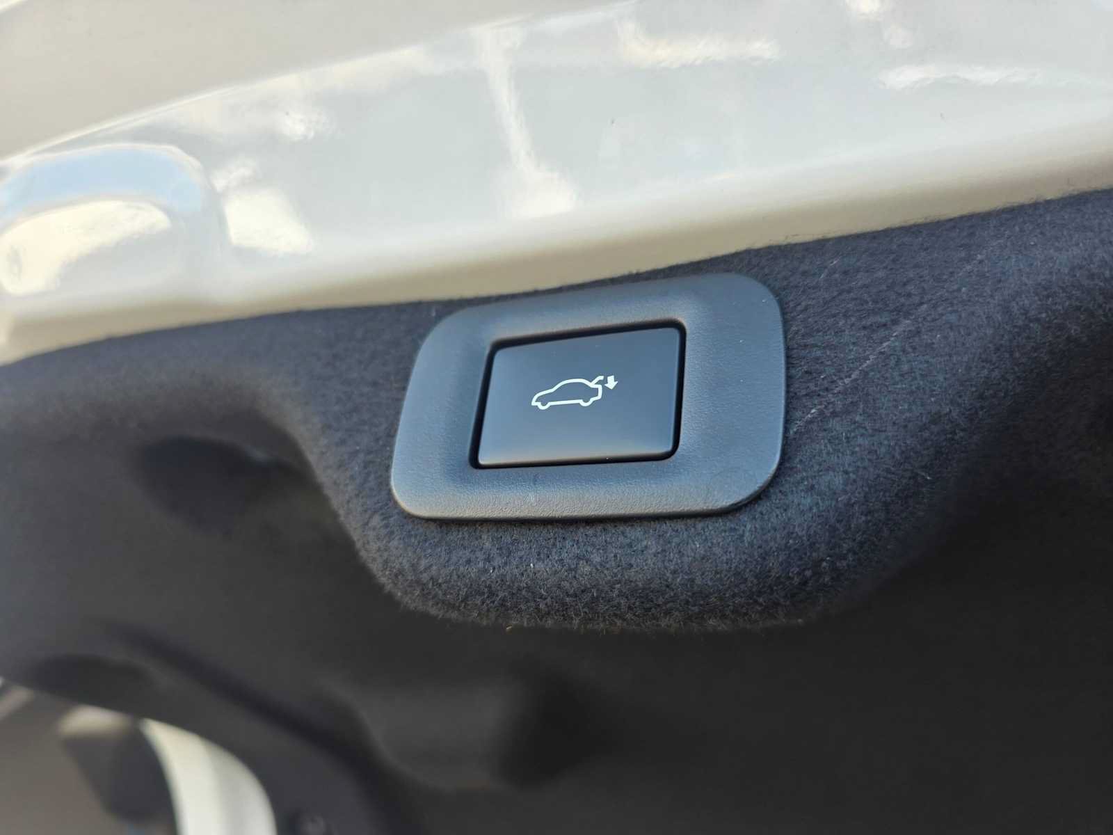 New 2026 Lexus ES 350h AWD image 15