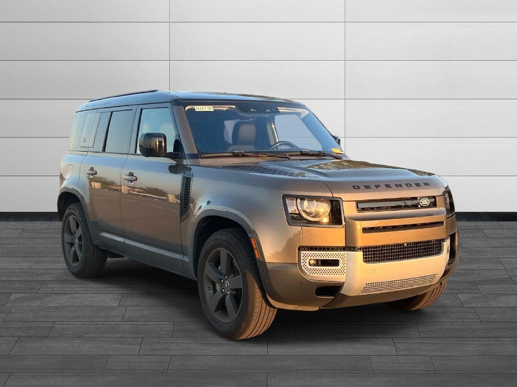 Used 2020 Land Rover Defender 110 SE AWD/4WD image 7