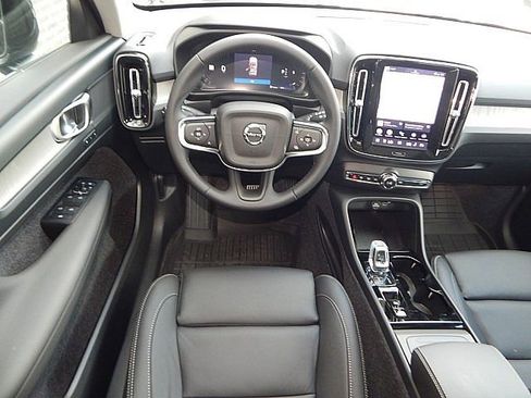 New 2026 Volvo XC40 B5 Plus w/ Protection Package Premier image 5