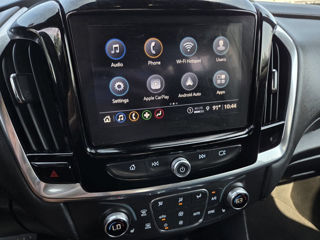 Used 2023 Chevrolet Traverse LT FWD image 11