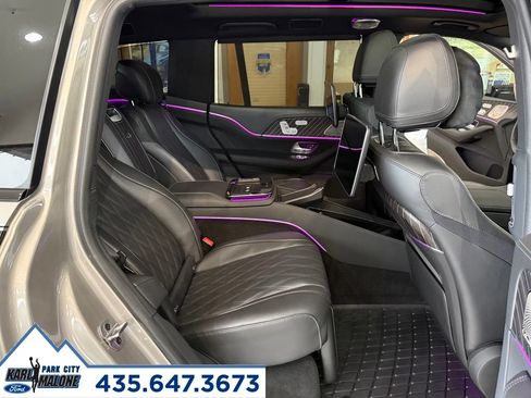 Used 2025 Mercedes-Benz Maybach GLS 600 4MATIC image 39