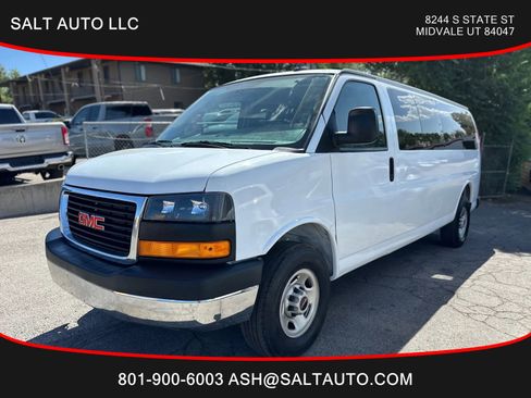Used 2023 GMC Savana 3500 LS image 1