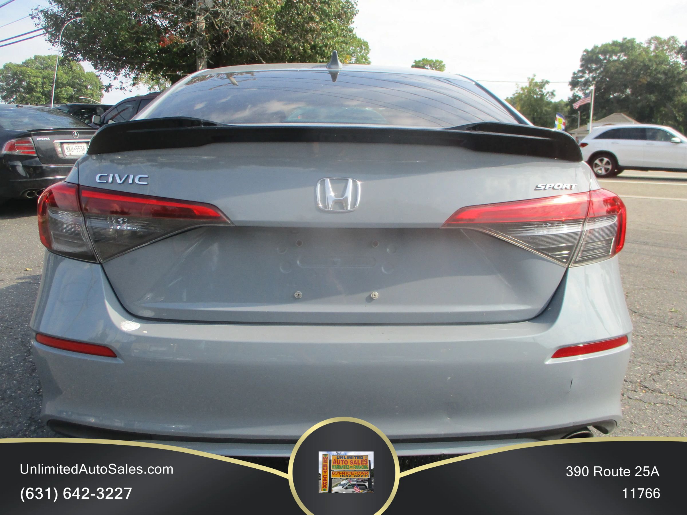 Used 2022 Honda Civic Sport image 2