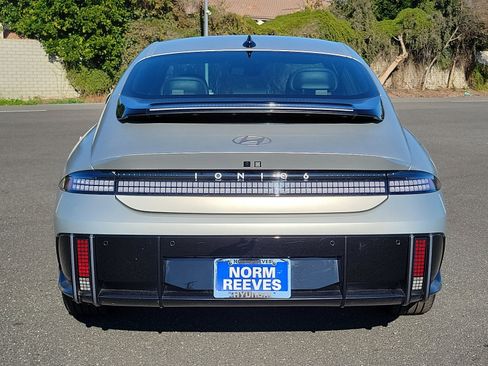 New 2023 Hyundai Ioniq 6 SEL image 18