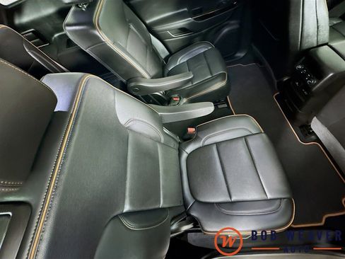 Certified 2023 GMC Acadia AT4 w/ Preferred Package image 31