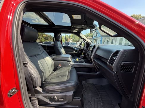 Used 2019 Ford F150 XLT w/ Equipment Group 302A Luxury AWD/4WD image 22