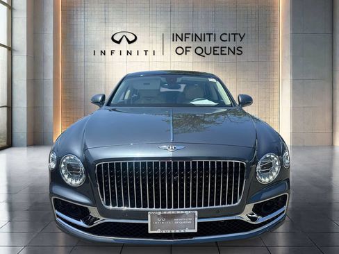 Used 2024 Bentley Flying Spur V8 AWD/4WD image 8