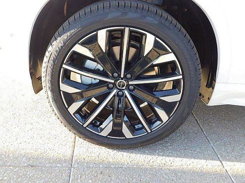 New 2026 Volvo XC90 B6 Ultra w/ Protection Package AWD/4WD image 12