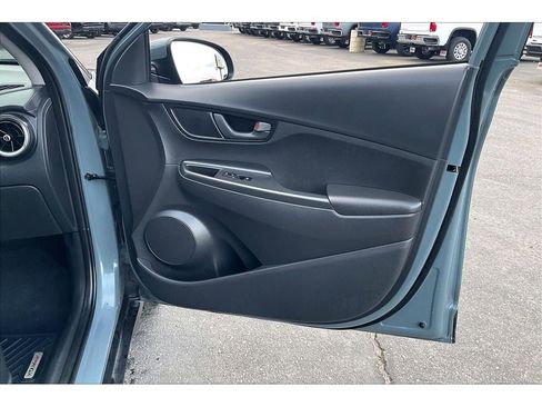 Used 2023 Hyundai Kona SEL image 25