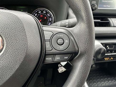 Certified 2019 Toyota RAV4 LE image 7