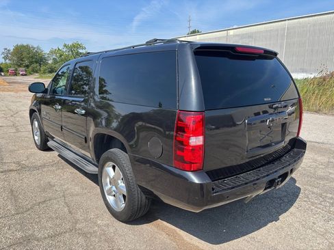 Used 2013 Chevrolet Suburban LS w/ Texas Edition RWD image 5