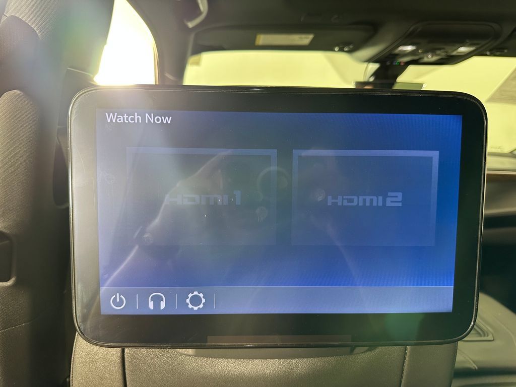 Used 2022 Chevrolet Tahoe High Country AWD/4WD image 25