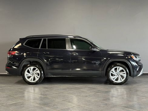 Used 2021 Volkswagen Atlas SE w/ Towing Package image 5