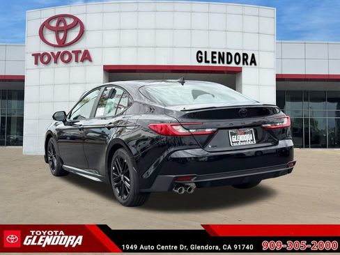 New 2026 Toyota Camry SE FWD image 8