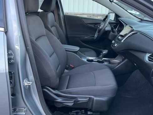 Used 2025 Chevrolet Malibu LT image 29