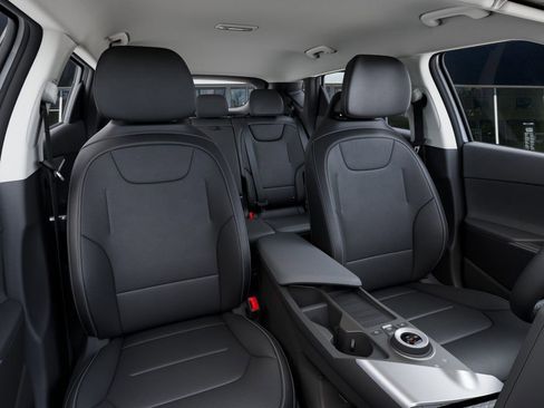 New 2025 Kia EV6 Wind image 15