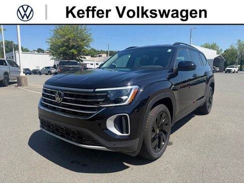 New 2026 Volkswagen Atlas SE AWD/4WD image 1