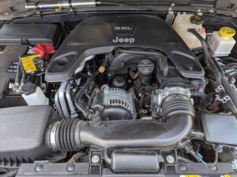 Used 2021 Jeep Gladiator Rubicon AWD/4WD image 22