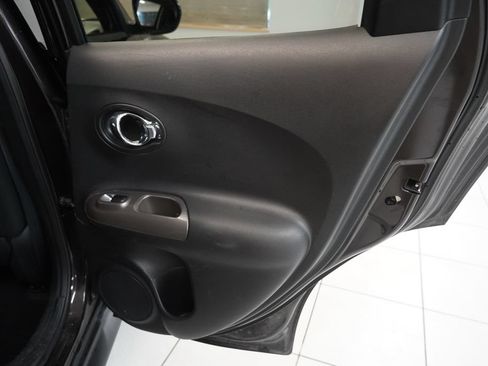 Used 2014 Nissan Juke SV w/ Navigation Package AWD/4WD image 27