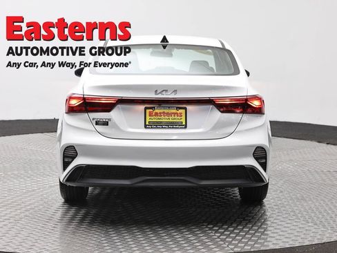 Used 2023 Kia Forte LXS FWD image 6
