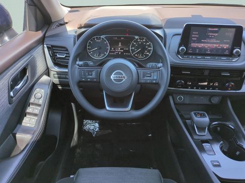 Certified 2021 Nissan Rogue SV image 15