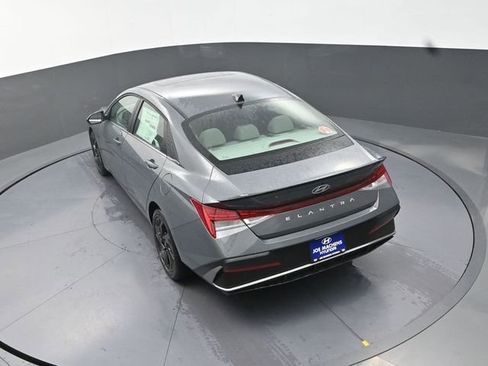 New 2026 Hyundai Elantra SEL Sport Premium FWD image 26