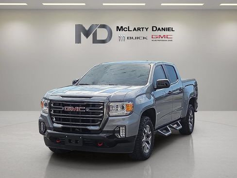 Used 2022 GMC Canyon AT4 w/ Trailering Package AWD/4WD image 2